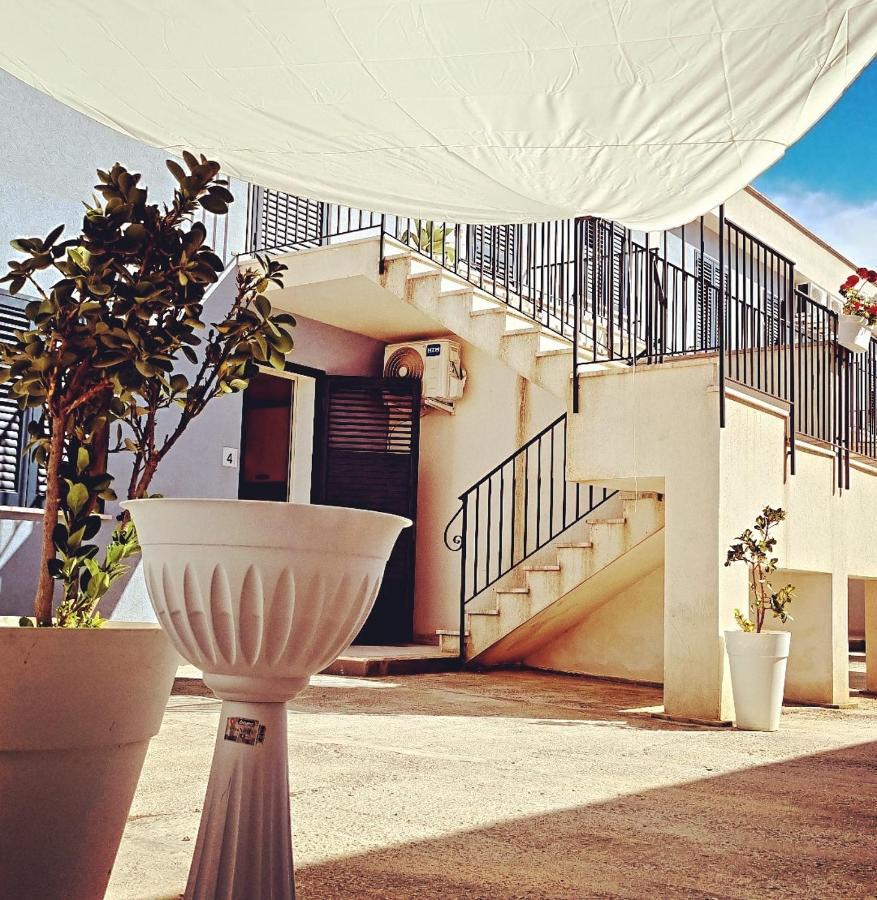 Sud 12 - Ville Sul Mediterraneo Apart Hotel Мазара-дель-Валло Экстерьер фото